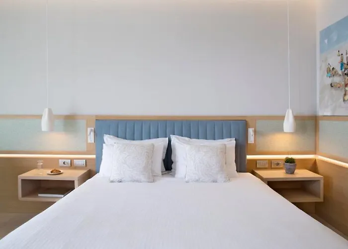 Ammoa Luxury & Hotel 5*