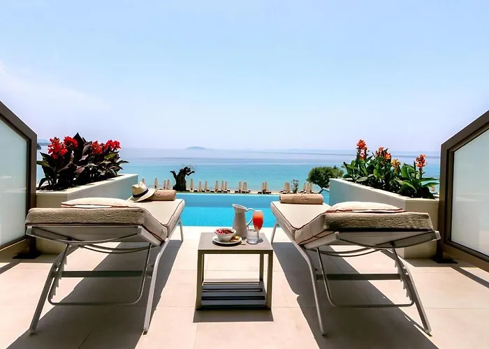 Ammoa Luxury & Hotel