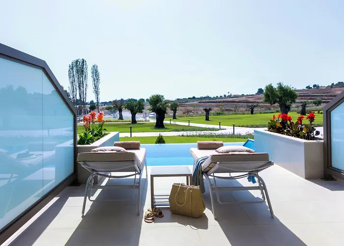 Ammoa Luxury & Hotel