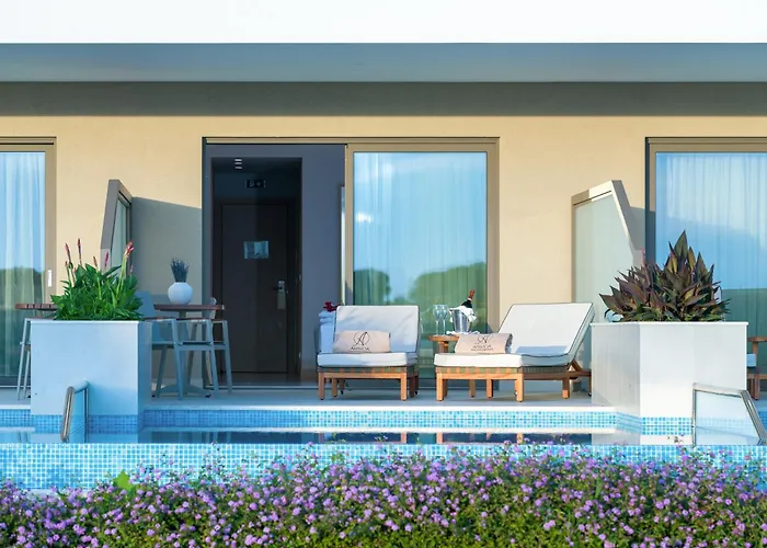 Ammoa Luxury & Hotel 5*