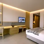 Ammoa Luxury & Hotel 5*
